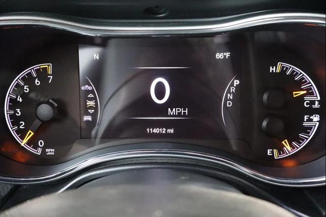 Photo of 2018 Bright White Clearcoat Jeep Grand Cherokee