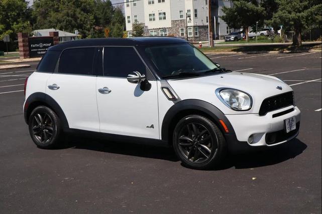 Photo of 2012 Off white MINI Cooper S Countryman