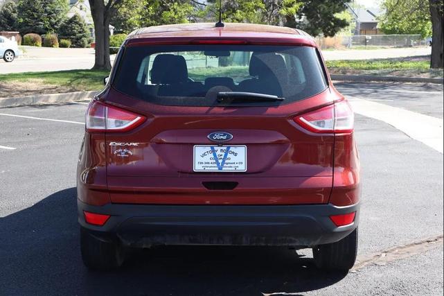 Photo of 2014 Burgundy Ford Escape