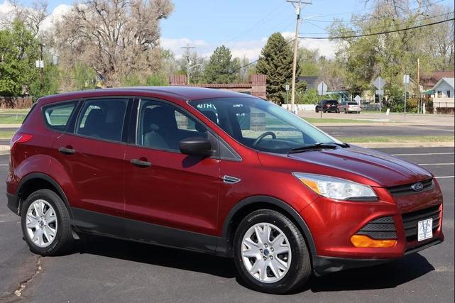 Photo of 2014 Burgundy Ford Escape