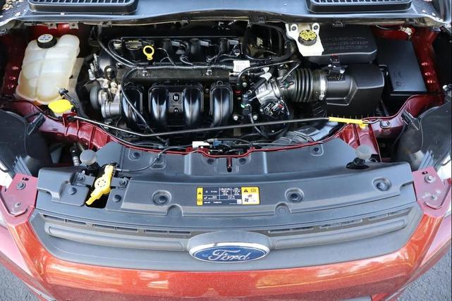 Photo of 2014 Burgundy Ford Escape
