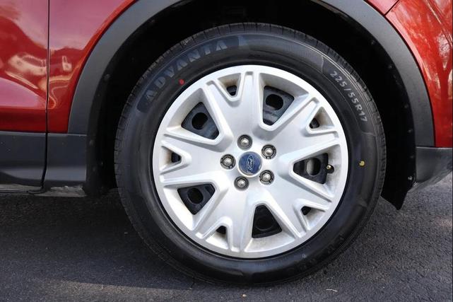 Photo of 2014 Burgundy Ford Escape