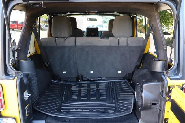 Photo of 2011 Yellow Jeep Wrangler Unlimited