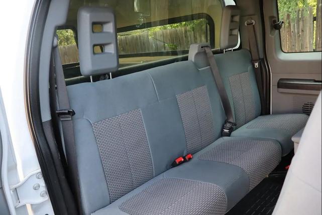 Photo of 2011 Oxford White Ford F-250