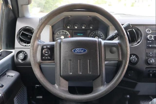 Photo of 2011 Oxford White Ford F-250