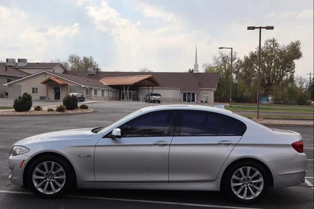 Photo of 2012 Silver BMW 535