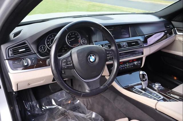 Photo of 2012 Silver BMW 535