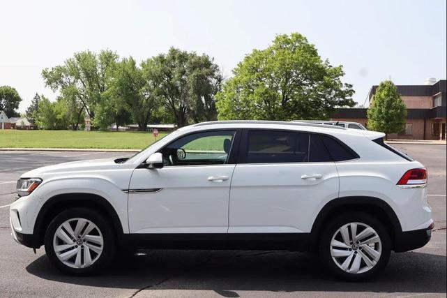 Photo of 2021 Gray Volkswagen Atlas Cross Sport