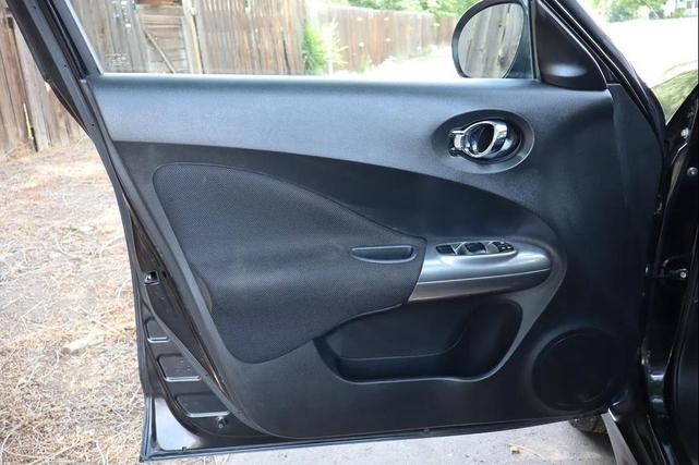 Photo of 2013 Sapphire Black Nissan Juke