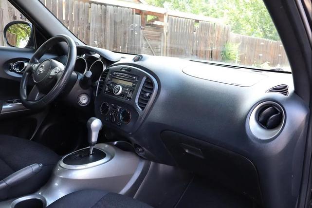 Photo of 2013 Sapphire Black Nissan Juke