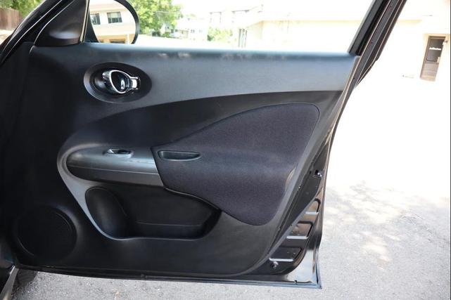 Photo of 2013 Sapphire Black Nissan Juke