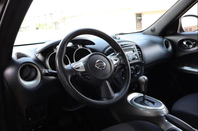Photo of 2013 Sapphire Black Nissan Juke