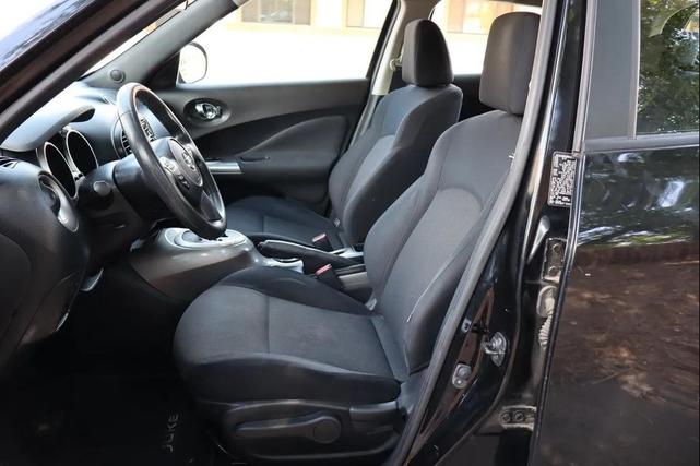 Photo of 2013 Sapphire Black Nissan Juke