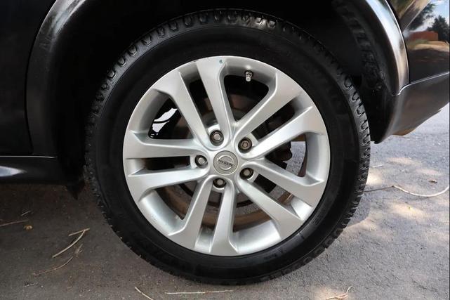 Photo of 2013 Sapphire Black Nissan Juke