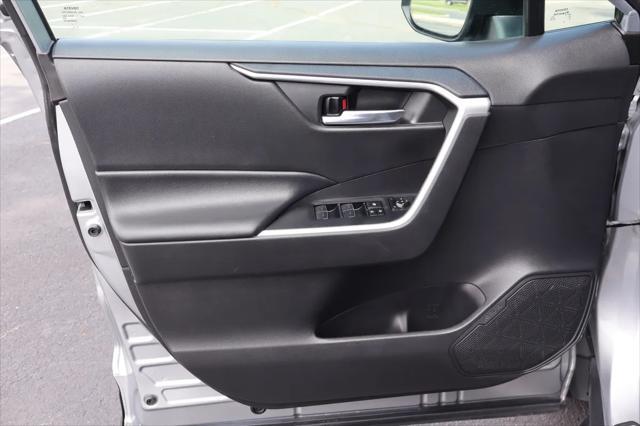 Photo of 2022 Silver Sky Metallic Toyota RAV4