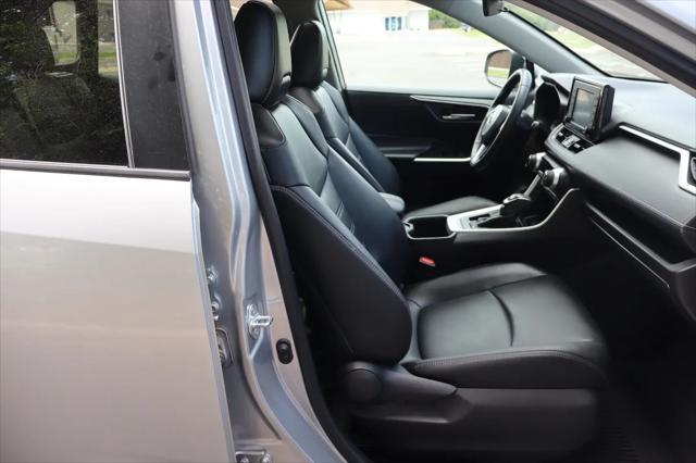 Photo of 2022 Silver Sky Metallic Toyota RAV4