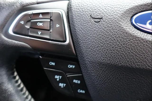 Photo of 2018 Oxford White Ford Focus