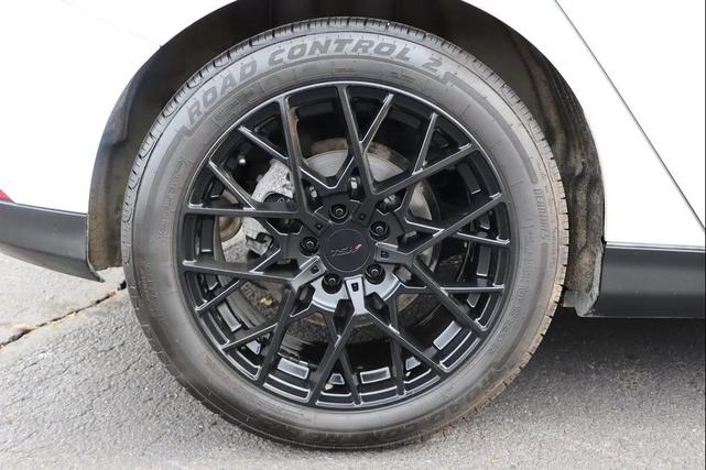 Photo of 2018 Oxford White Ford Focus