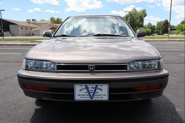 Photo of 1992 Burgundy Honda Accord
