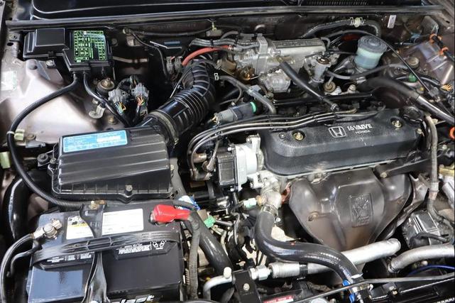 Photo of 1992 Burgundy Honda Accord