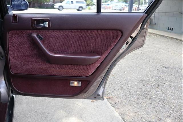 Photo of 1992 Burgundy Honda Accord