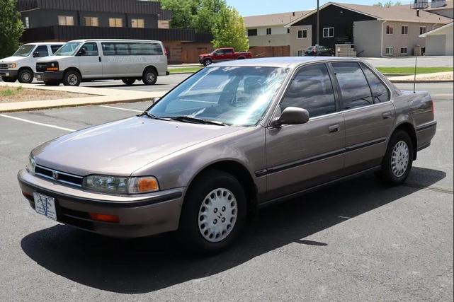 Photo of 1992 Burgundy Honda Accord