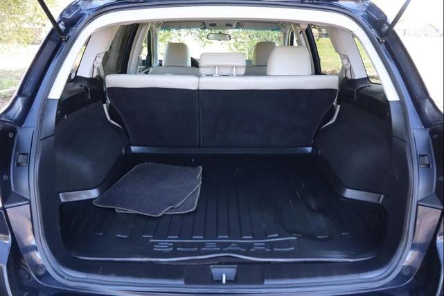 Photo of 2012 Blue Subaru Outback