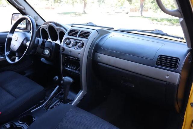 Photo of 2002 Solar Yellow Clearcoat Nissan Xterra