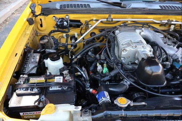 Photo of 2002 Solar Yellow Clearcoat Nissan Xterra