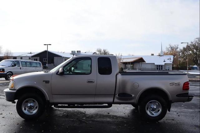 Photo of 1998 Gold Ford F-150