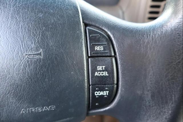 Photo of 1998 Gold Ford F-150