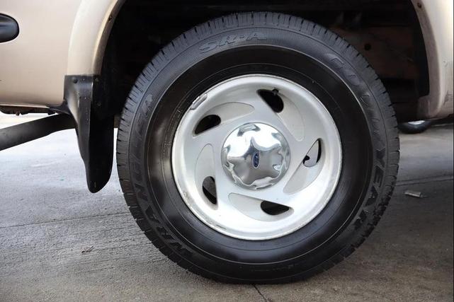 Photo of 1998 Gold Ford F-150