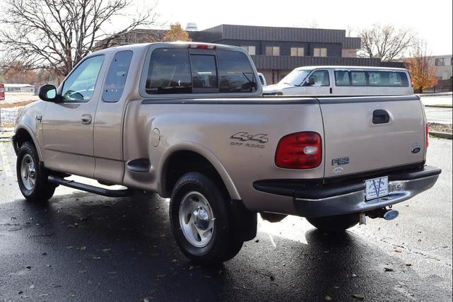Photo of 1998 Gold Ford F-150