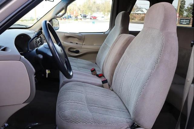 Photo of 1998 Gold Ford F-150