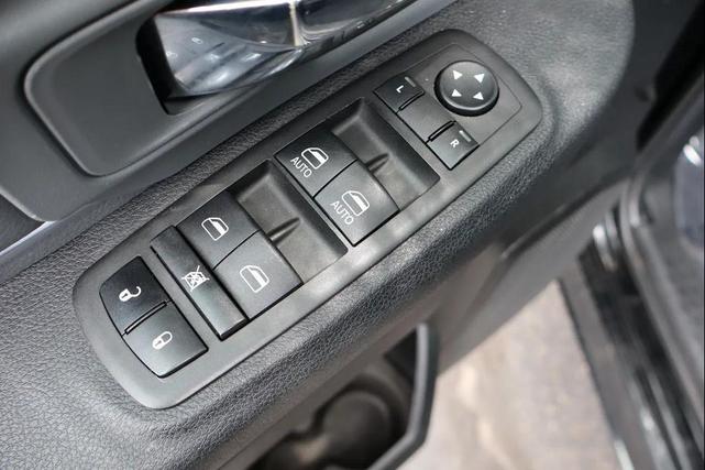 Photo of 2023 Black RAM 1500 Classic