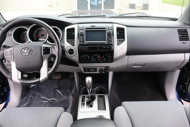 Photo of 2013 Nautical Blue Metallic Toyota Tacoma