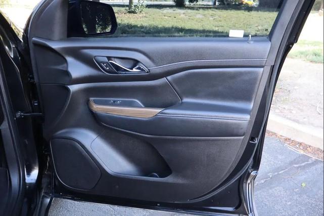 Photo of 2021 Ebony Twilight Metallic GMC Acadia