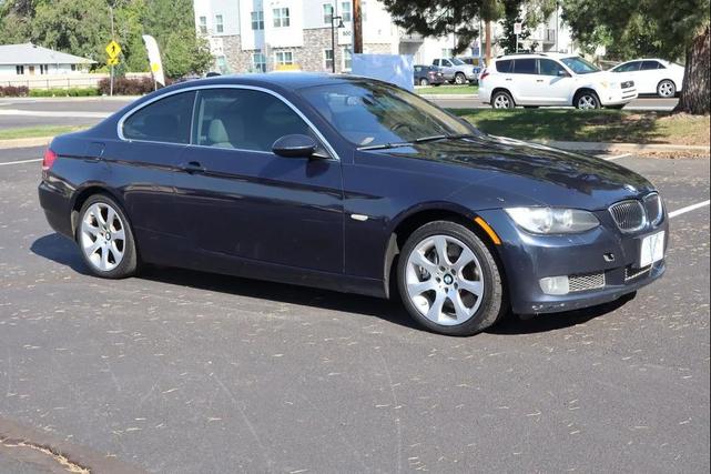 Photo of 2008 Blue BMW 335