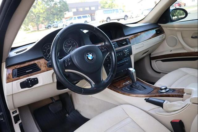Photo of 2008 Blue BMW 335