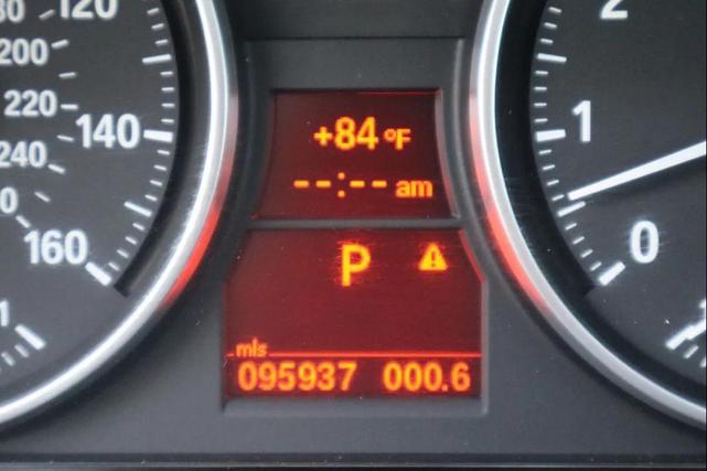 Photo of 2008 Blue BMW 335