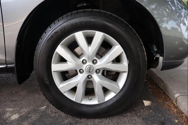 Photo of 2013 Gun Metallic Nissan Murano
