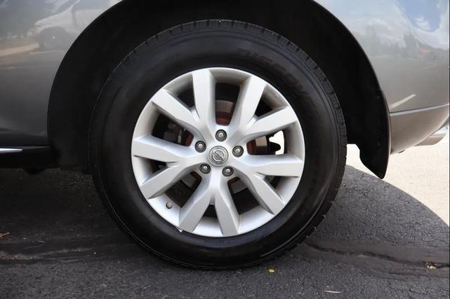 Photo of 2013 Gun Metallic Nissan Murano