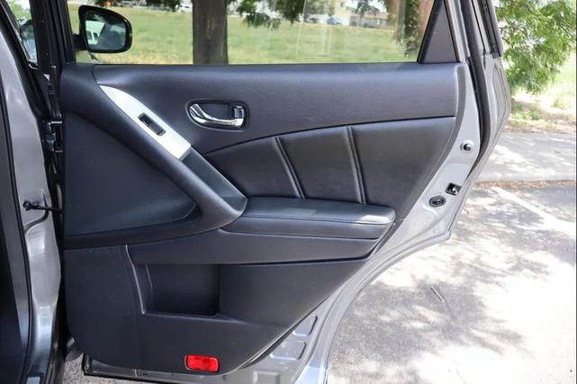 Photo of 2013 Gun Metallic Nissan Murano