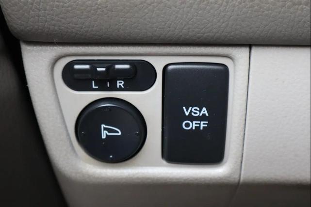 Photo of 2011 Crystal Black Pearl Acura RDX