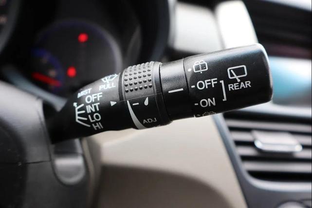 Photo of 2011 Crystal Black Pearl Acura RDX