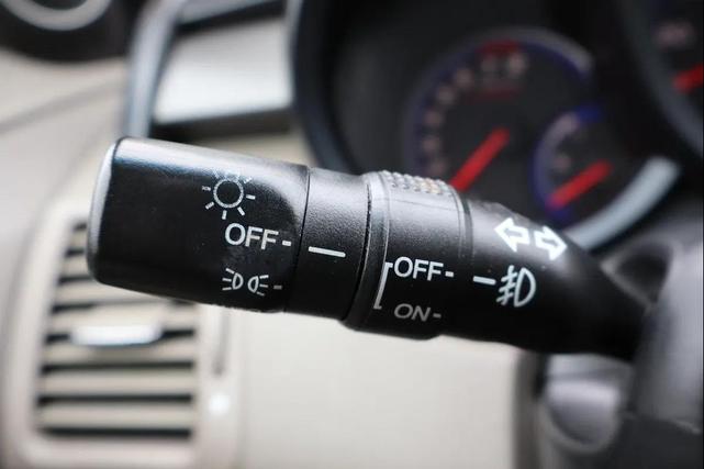 Photo of 2011 Crystal Black Pearl Acura RDX