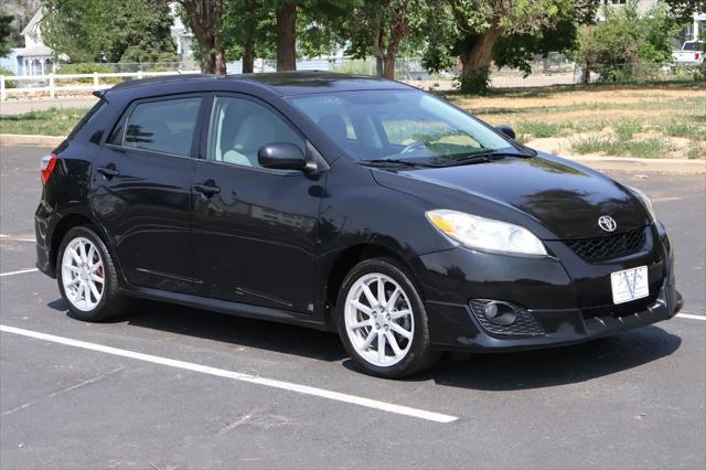 Photo of 2010 Black Sand Pearl Toyota Matrix