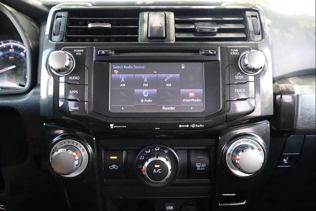 Photo of 2018 Midnight Black Metallic Toyota 4Runner