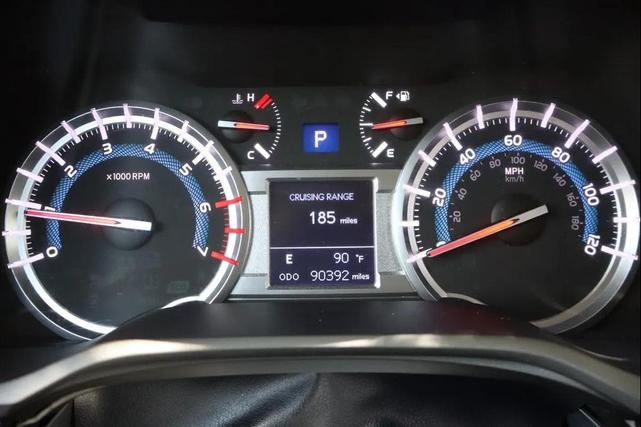 Photo of 2018 Midnight Black Metallic Toyota 4Runner