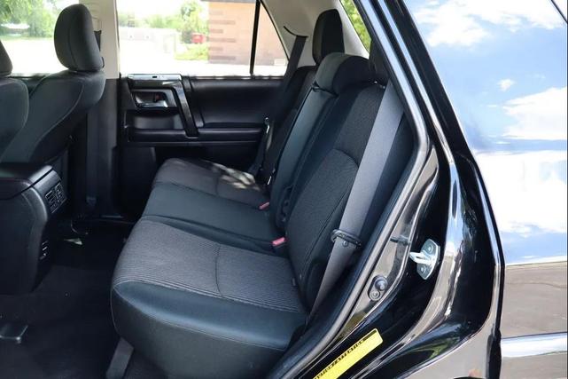 Photo of 2018 Midnight Black Metallic Toyota 4Runner